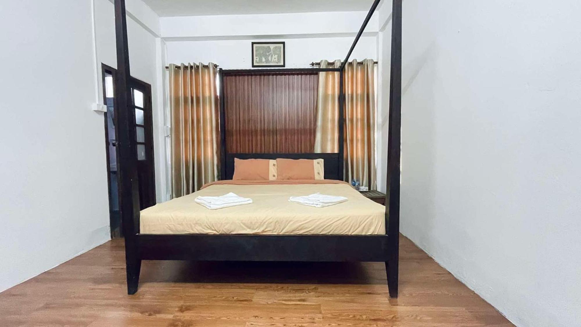 Thakhek Travel Lodge Bagian luar foto